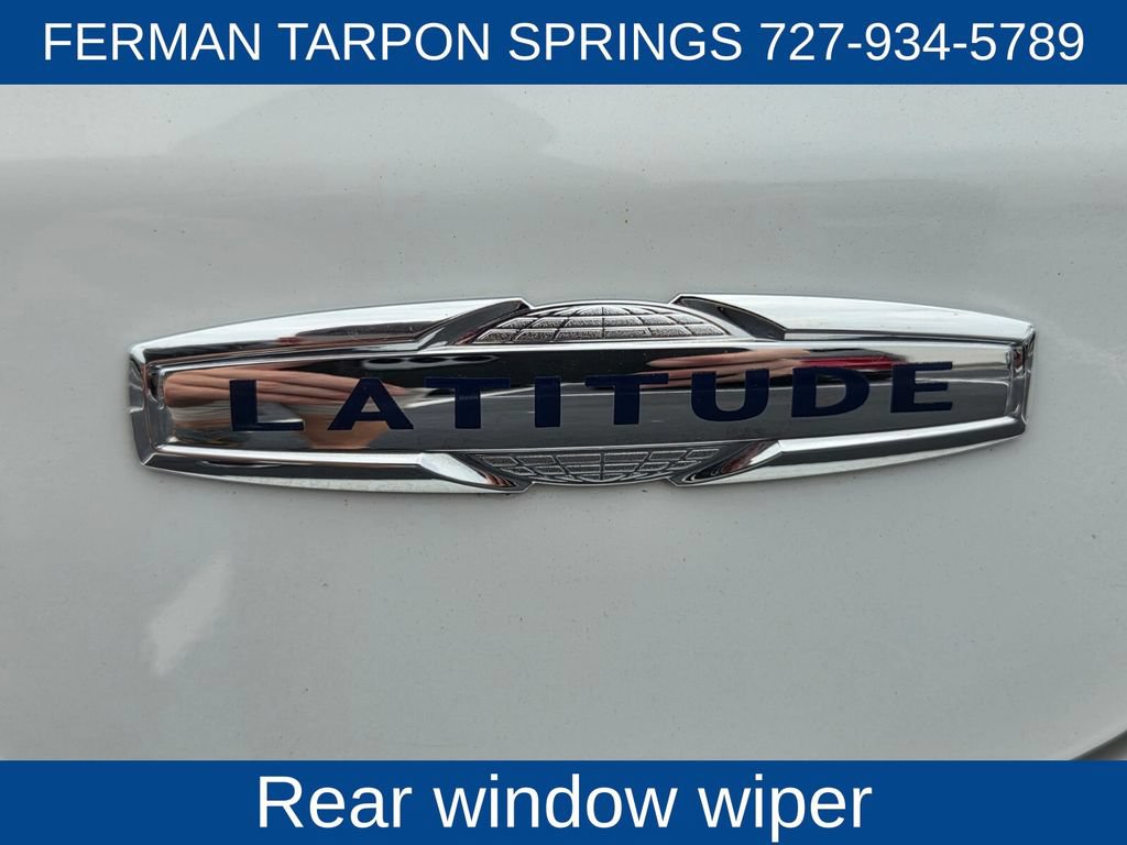 Used 2024 Jeep Compass Latitude AWD/4WD image 19