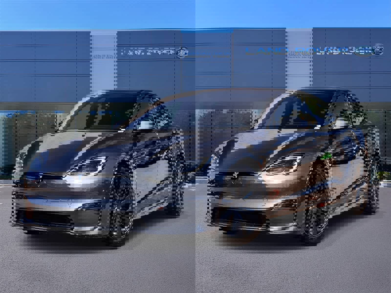 Used 2022 Tesla Model S Plaid image 1