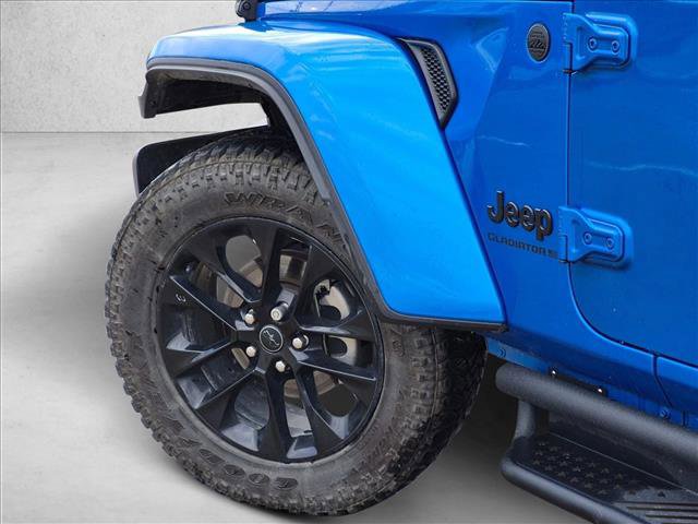 Certified 2025 Jeep Gladiator Sport image 9