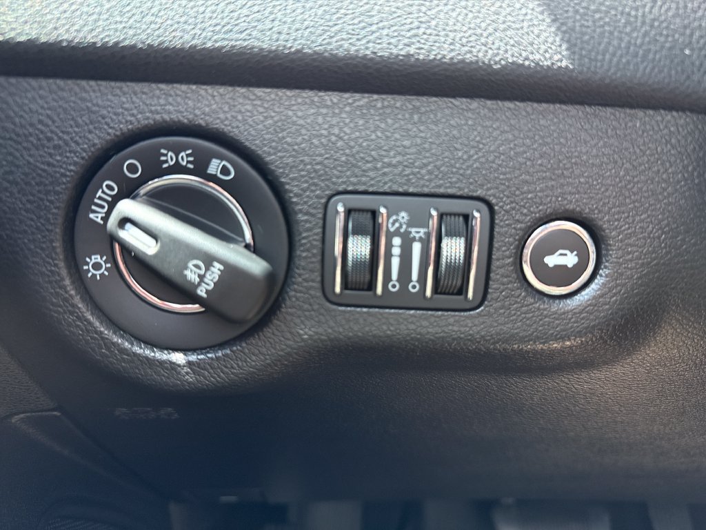 Used 2023 Chrysler 300 S w/ Comfort Group RWD image 24