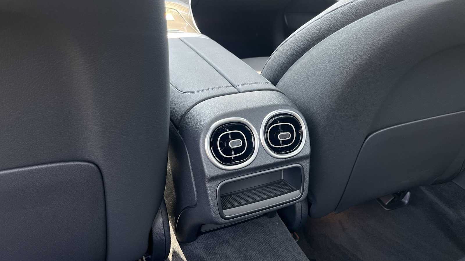 New 2026 Mercedes-Benz C 300 4MATIC Sedan image 34