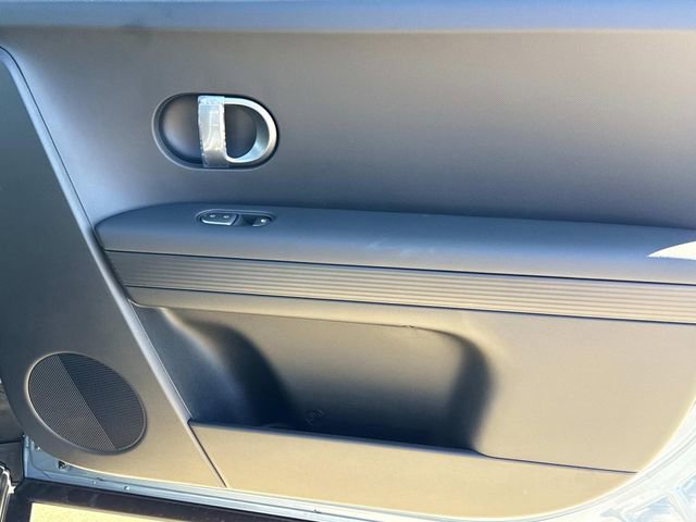 New 2026 Hyundai Ioniq 5 SEL image 17