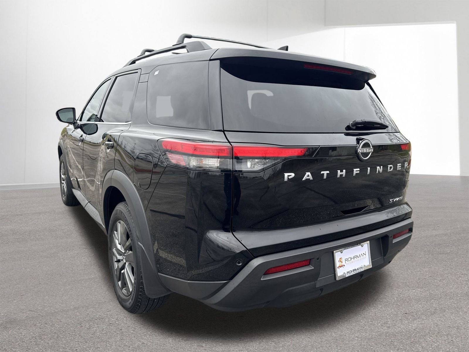 Used 2022 Nissan Pathfinder SV image 29