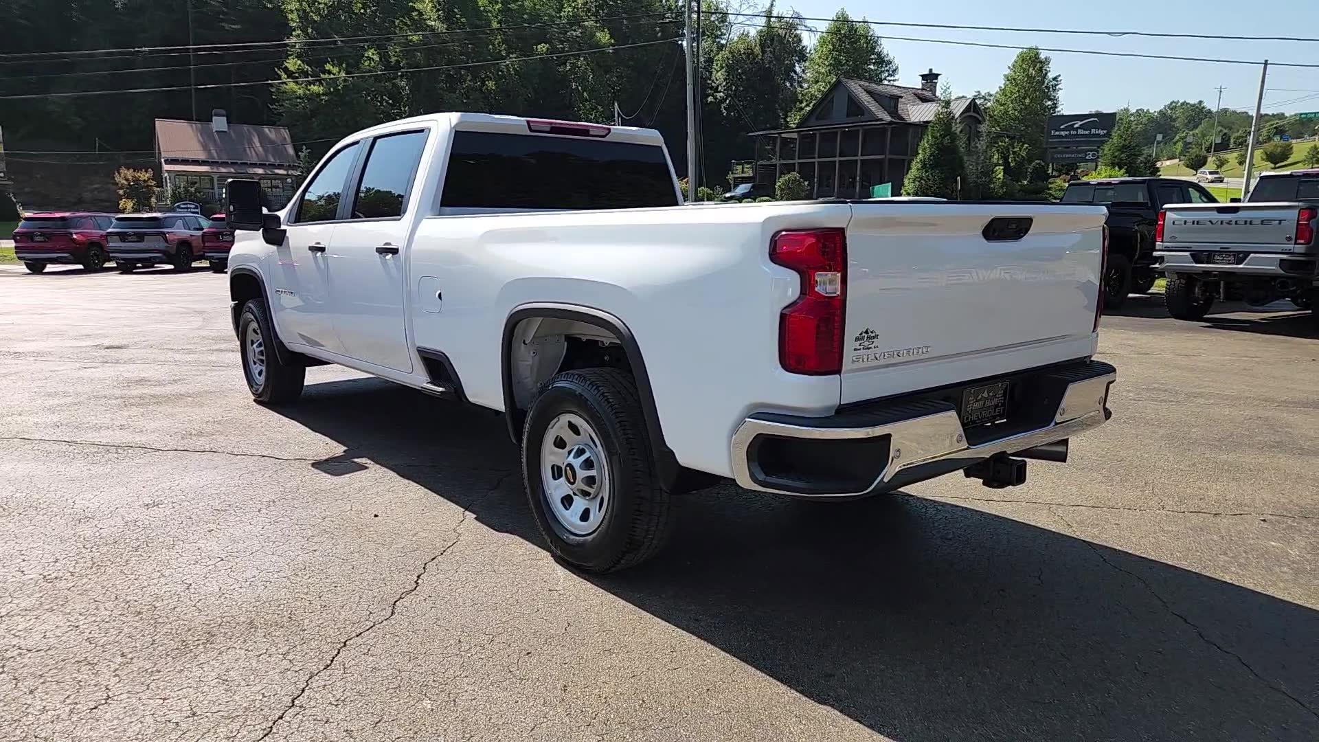 Used 2025 Chevrolet Silverado 2500 W/T AWD/4WD image 3