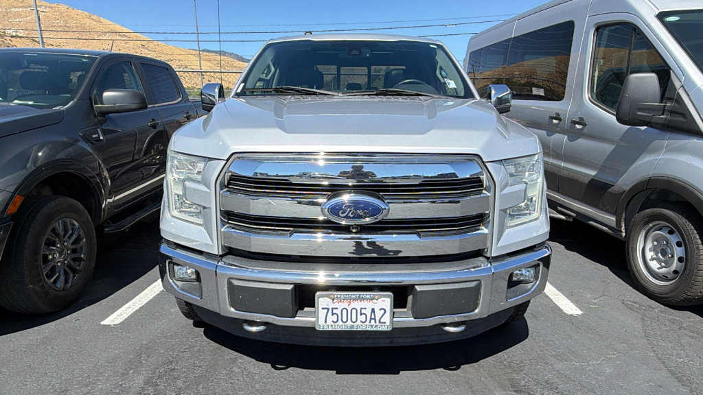 Used 2016 Ford F150 Lariat w/ Equipment Group 502A Luxury AWD/4WD image 2