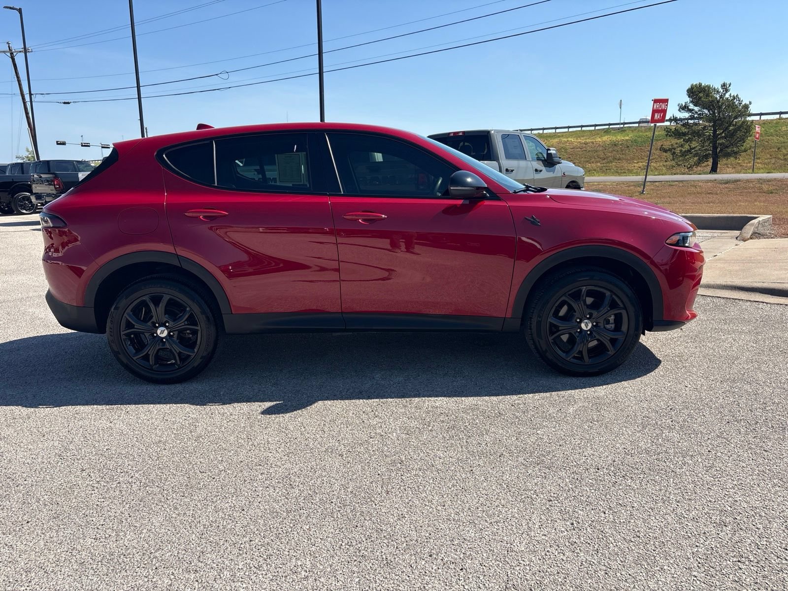 Used 2023 Dodge Hornet GT w/ GT Blacktop Package AWD/4WD image 7