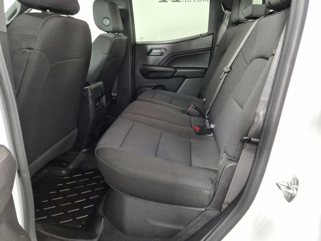 Certified 2024 Chevrolet Colorado W/T RWD image 33