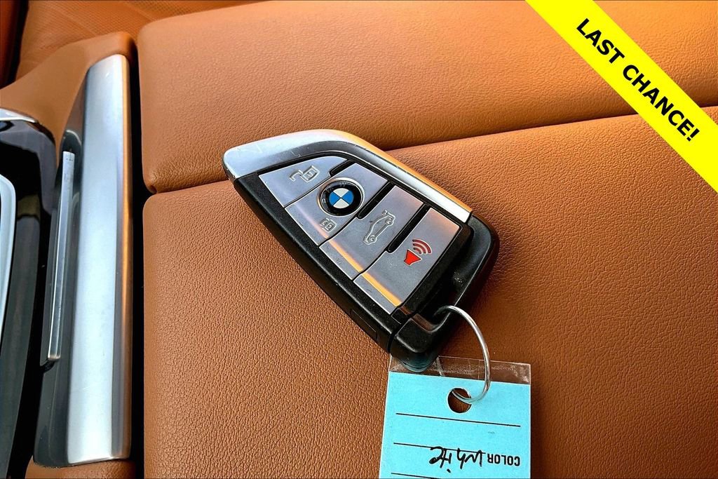 Used 2023 BMW X5 xDrive45e image 11