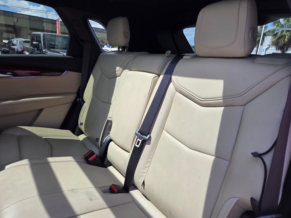 Used 2019 Cadillac XT5 Luxury FWD image 25