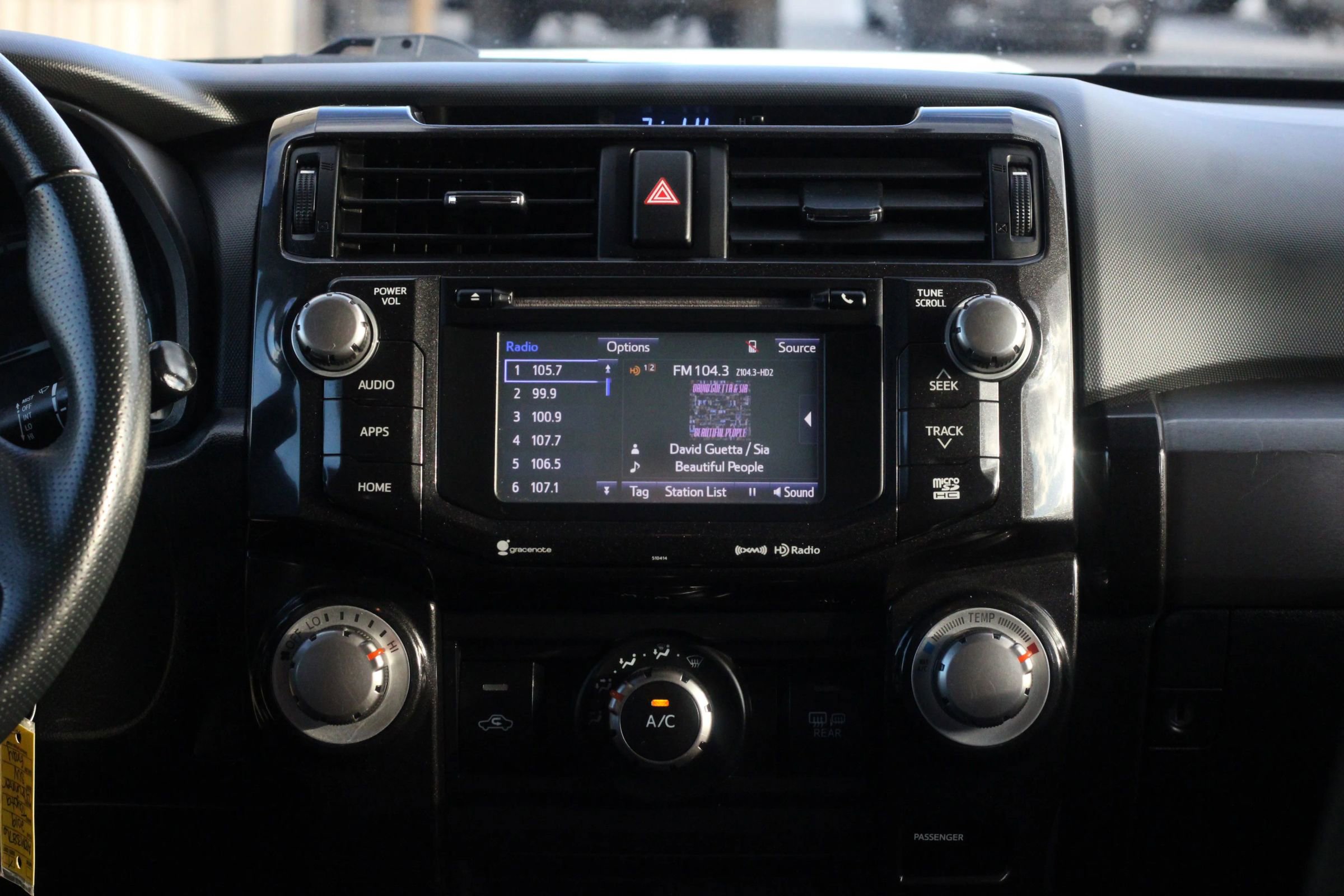 Used 2019 Toyota 4Runner 4WD image 18