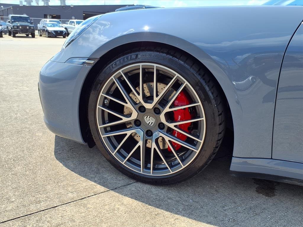 Used 2023 Porsche 911 Carrera 4S image 9
