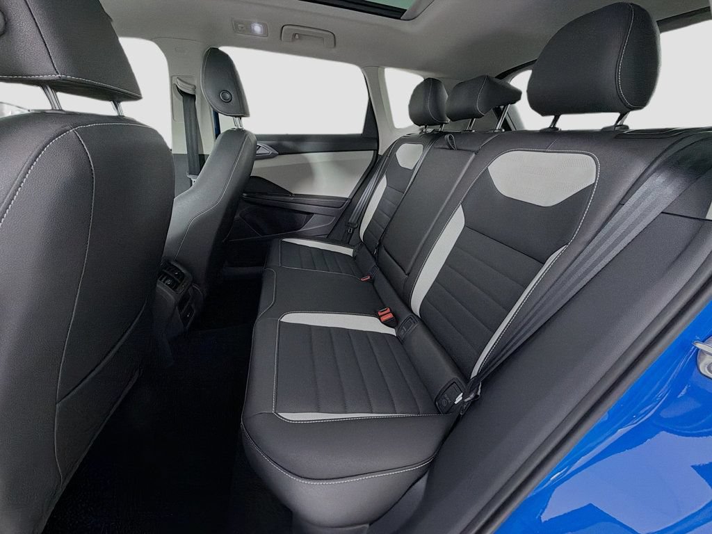 Certified 2025 Volkswagen Taos SEL AWD/4WD image 26