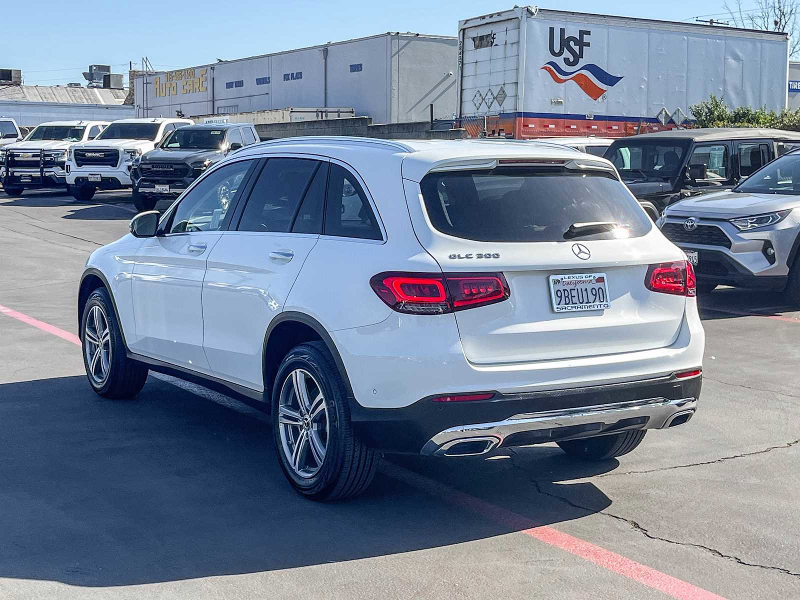 Used 2022 Mercedes-Benz GLC 300 image 2