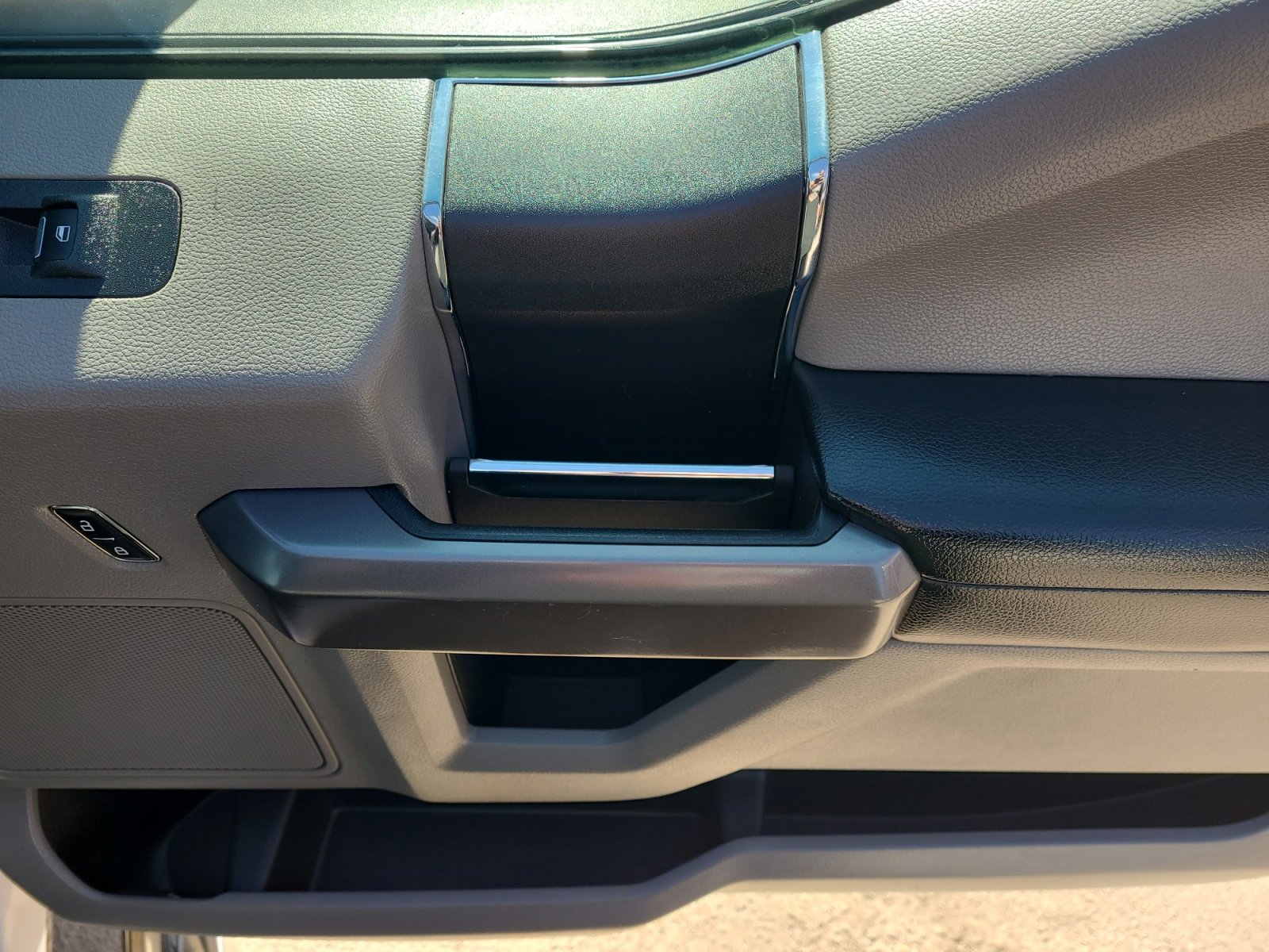 Used 2020 Ford F150 XLT image 31