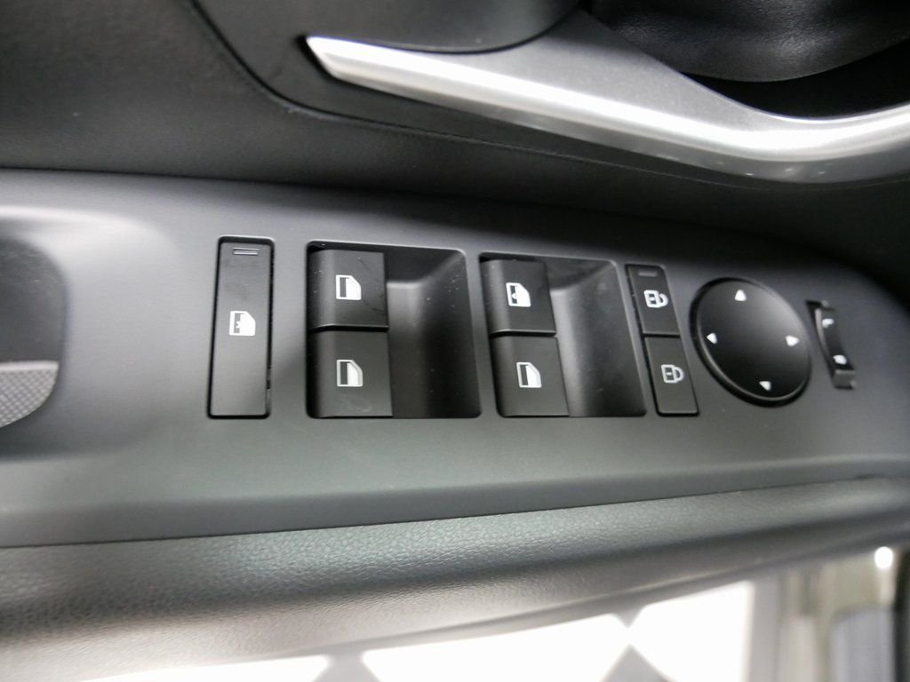 Certified 2025 Hyundai Tucson SE AWD/4WD image 12