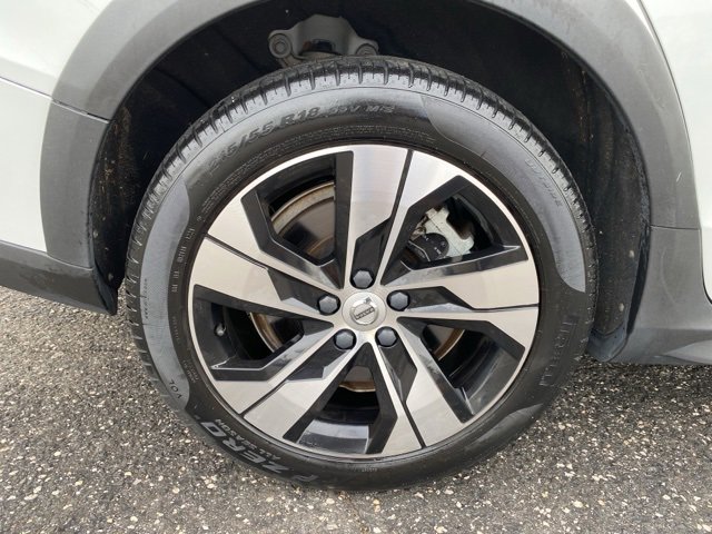 Used 2021 Volvo V60 T5 Cross Country w/ Climate Package image 10