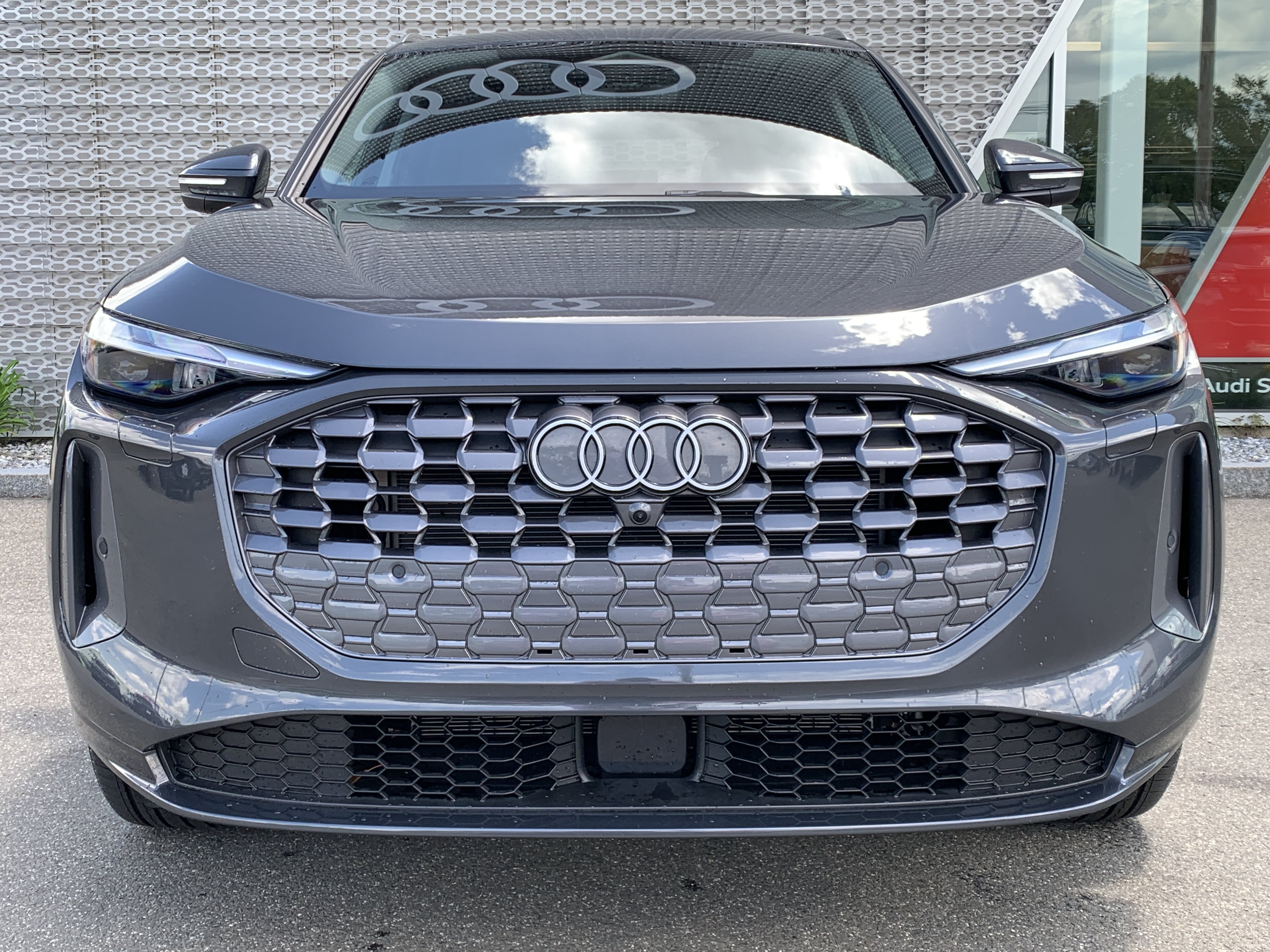 Certified 2025 Audi Q5 Premium w/ Convenience Package AWD/4WD image 6