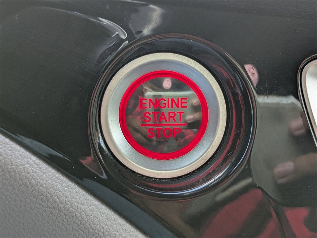 Used 2017 Honda Pilot Touring image 35