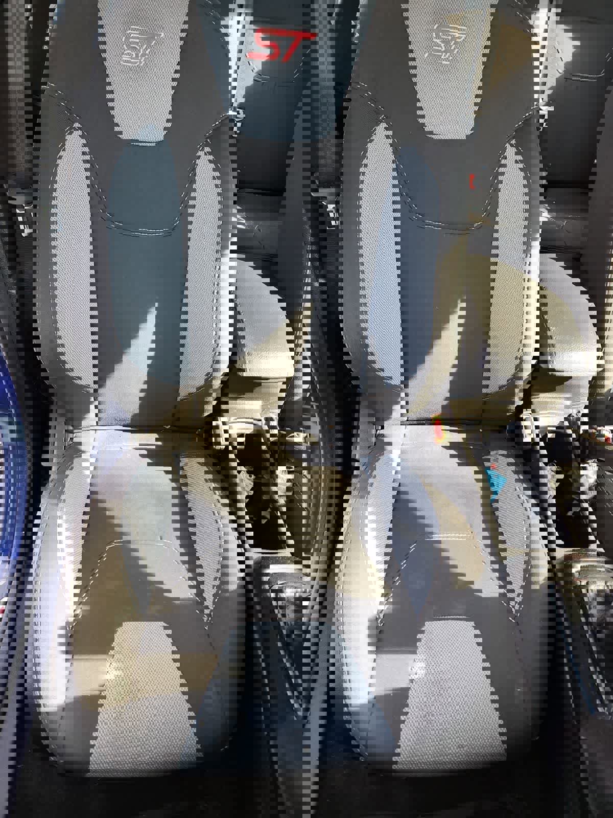 Used 2017 Ford Focus ST image 18