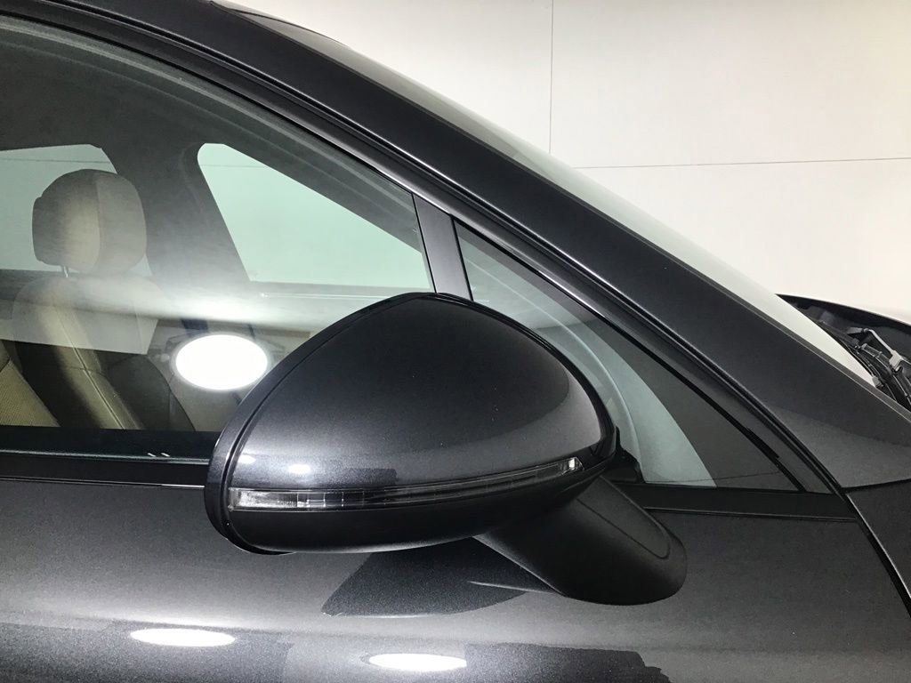 Certified 2017 Porsche Macan S AWD/4WD image 19