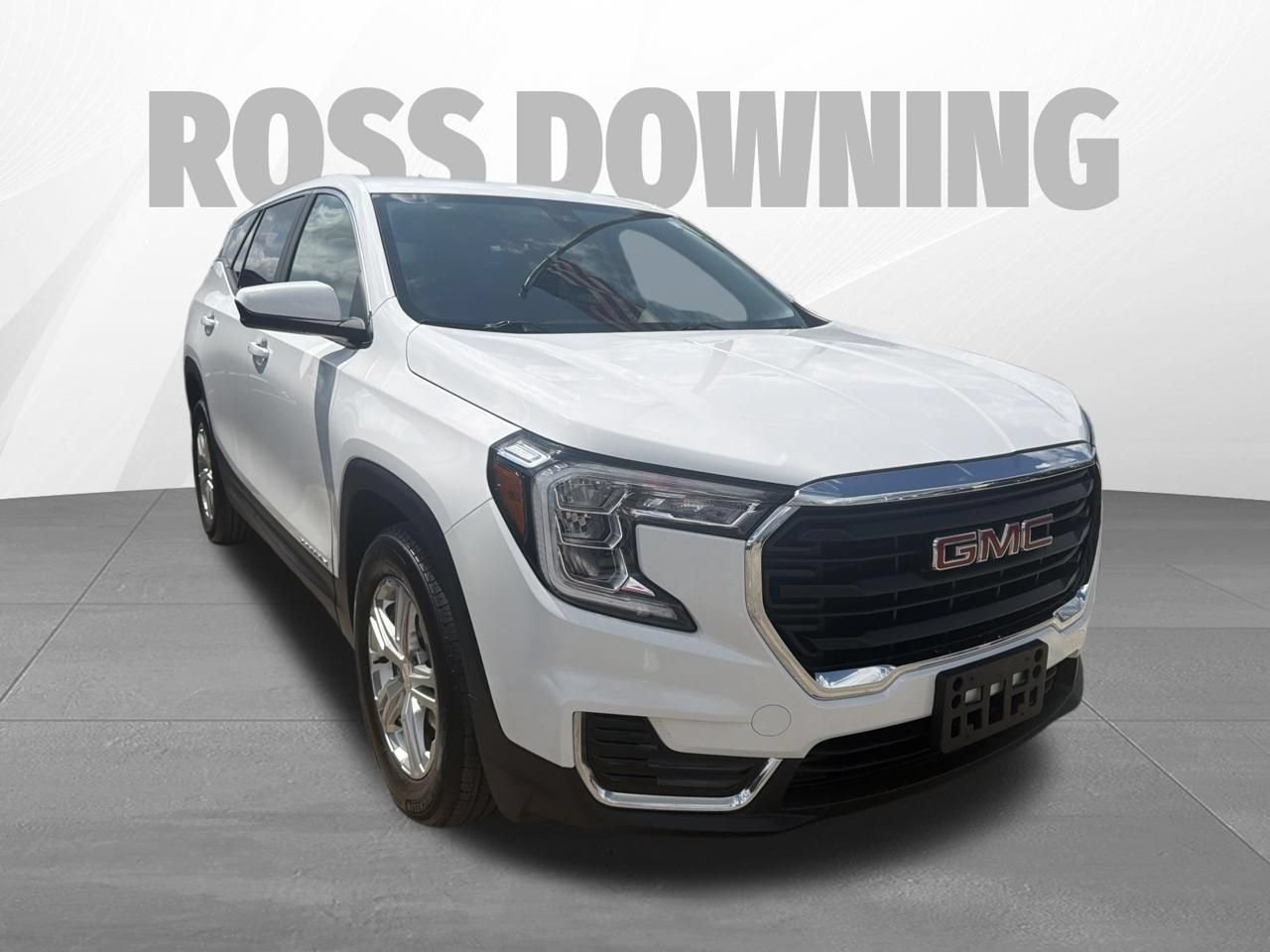 Used 2024 GMC Terrain SLE FWD image 3