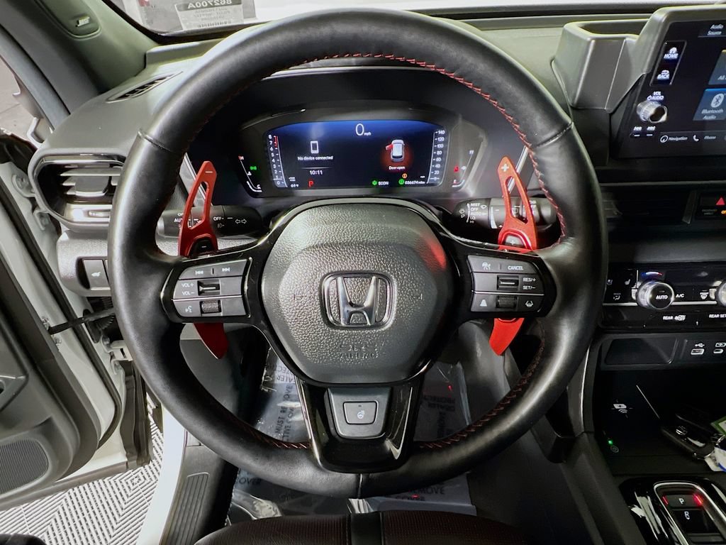 Used 2025 Honda Pilot Black Edition image 10
