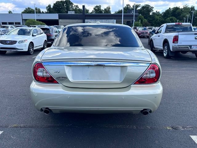 Used 2008 Jaguar XJ8 RWD image 13