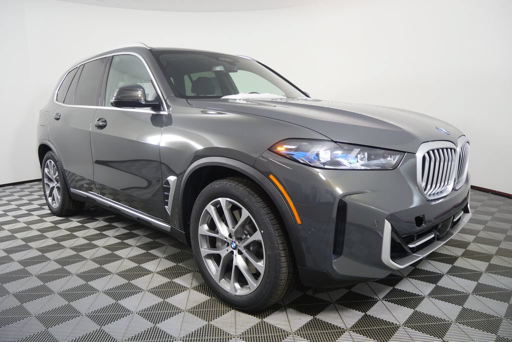Used 2026 BMW X5 xDrive50e AWD/4WD image 8