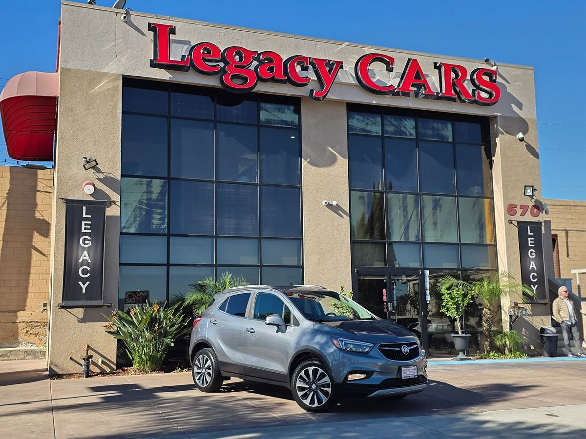 Used 2019 Buick Encore Essence AWD/4WD image 2