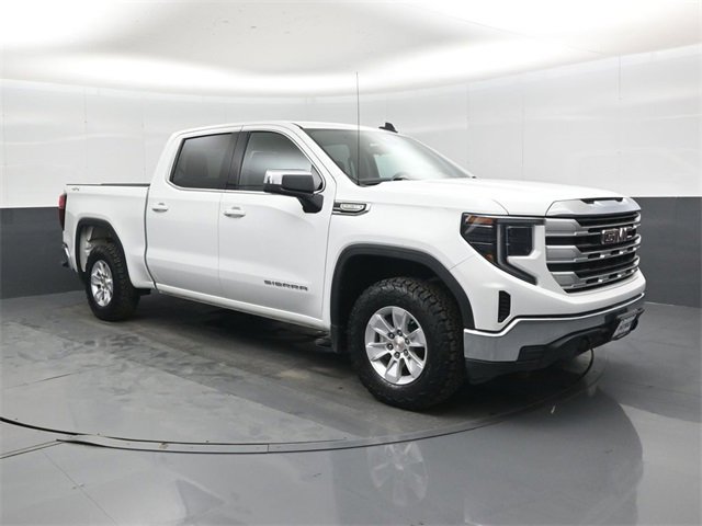 Used 2023 GMC Sierra 1500 SLE image 1
