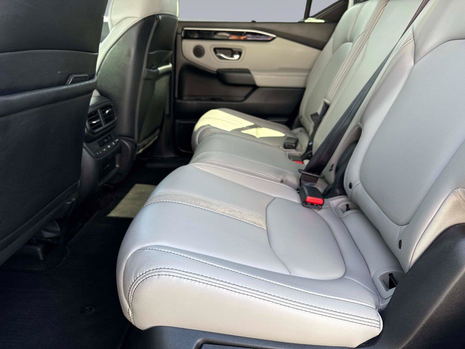 Certified 2024 Honda Pilot EX-L image 16
