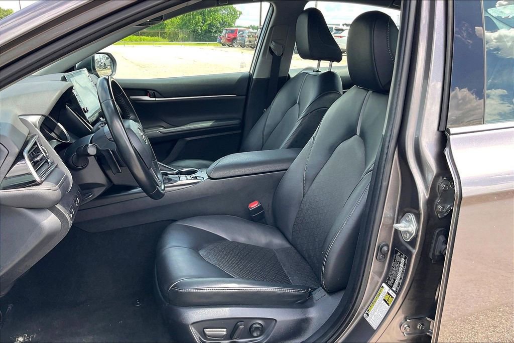 Used 2023 Toyota Camry XSE FWD image 18