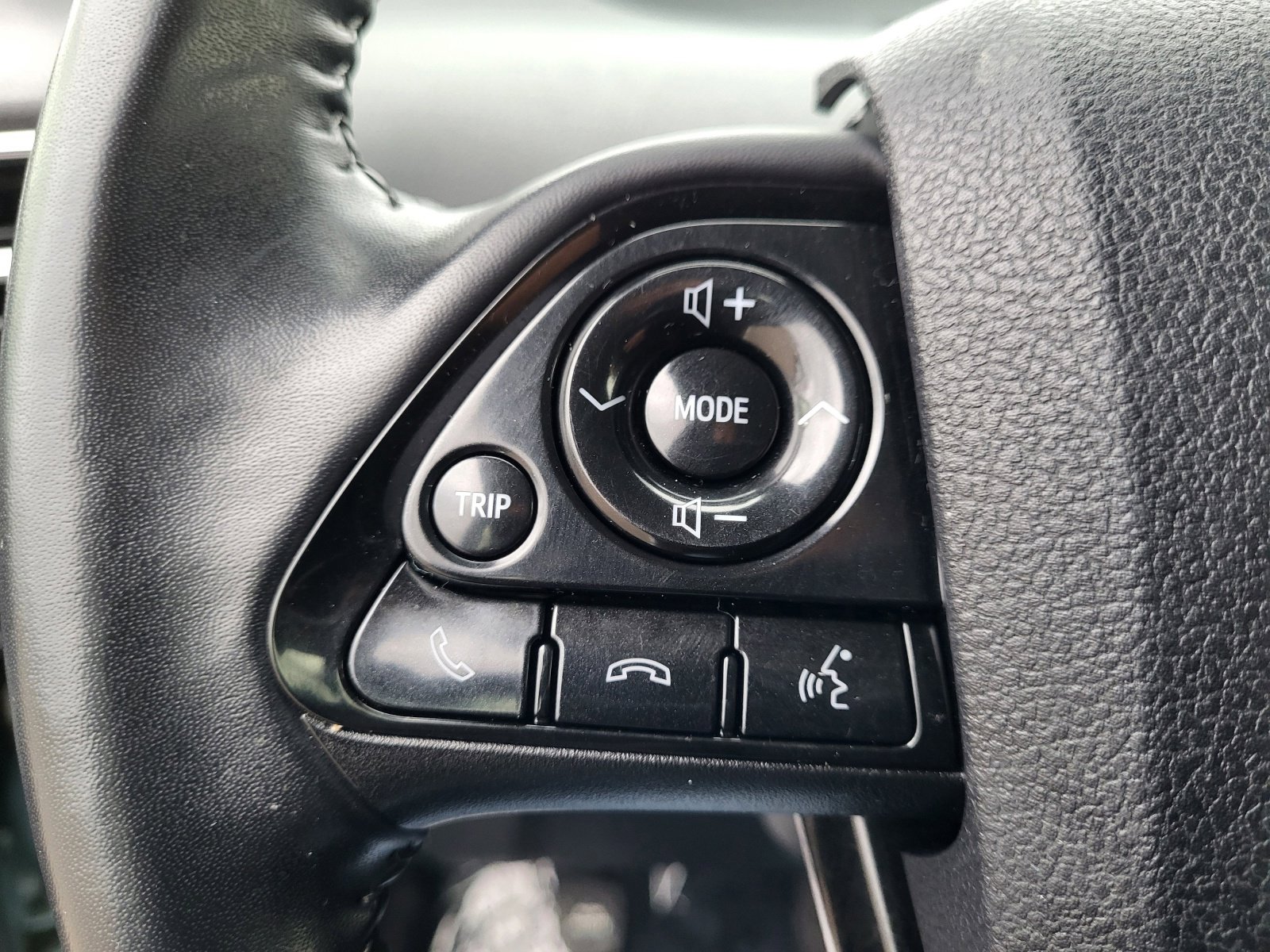 Used 2021 Toyota Prius XLE w/ Carpet Mat Package (TMS) image 26