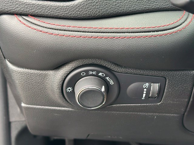 Used 2024 Dodge Durango GT AWD/4WD image 22