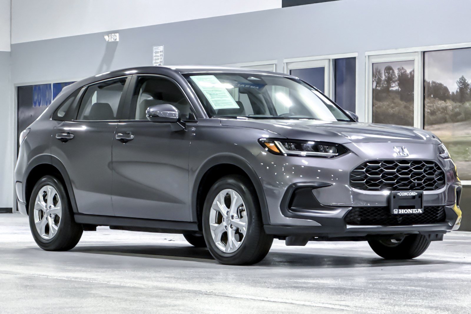 Used 2024 Honda HR-V LX image 7