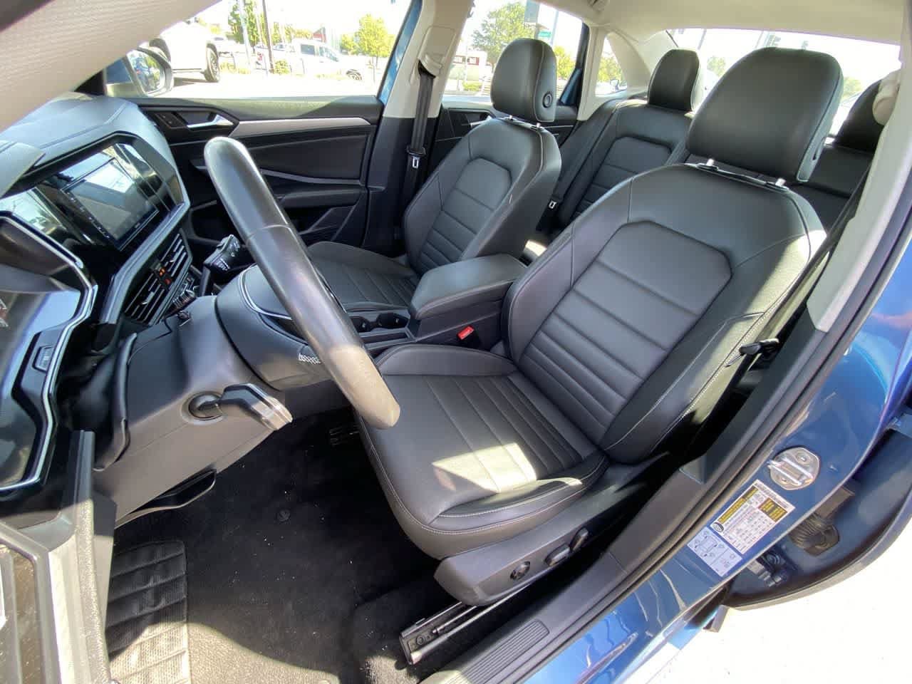 Used 2021 Volkswagen Jetta SE FWD image 11