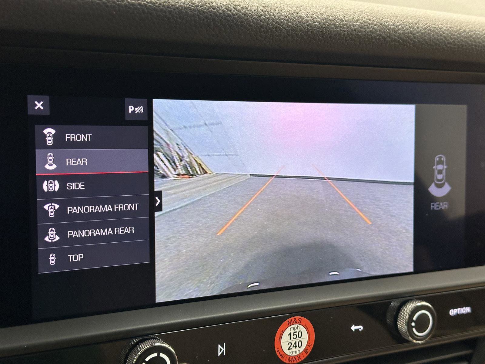 Certified 2026 Porsche Macan AWD/4WD image 30