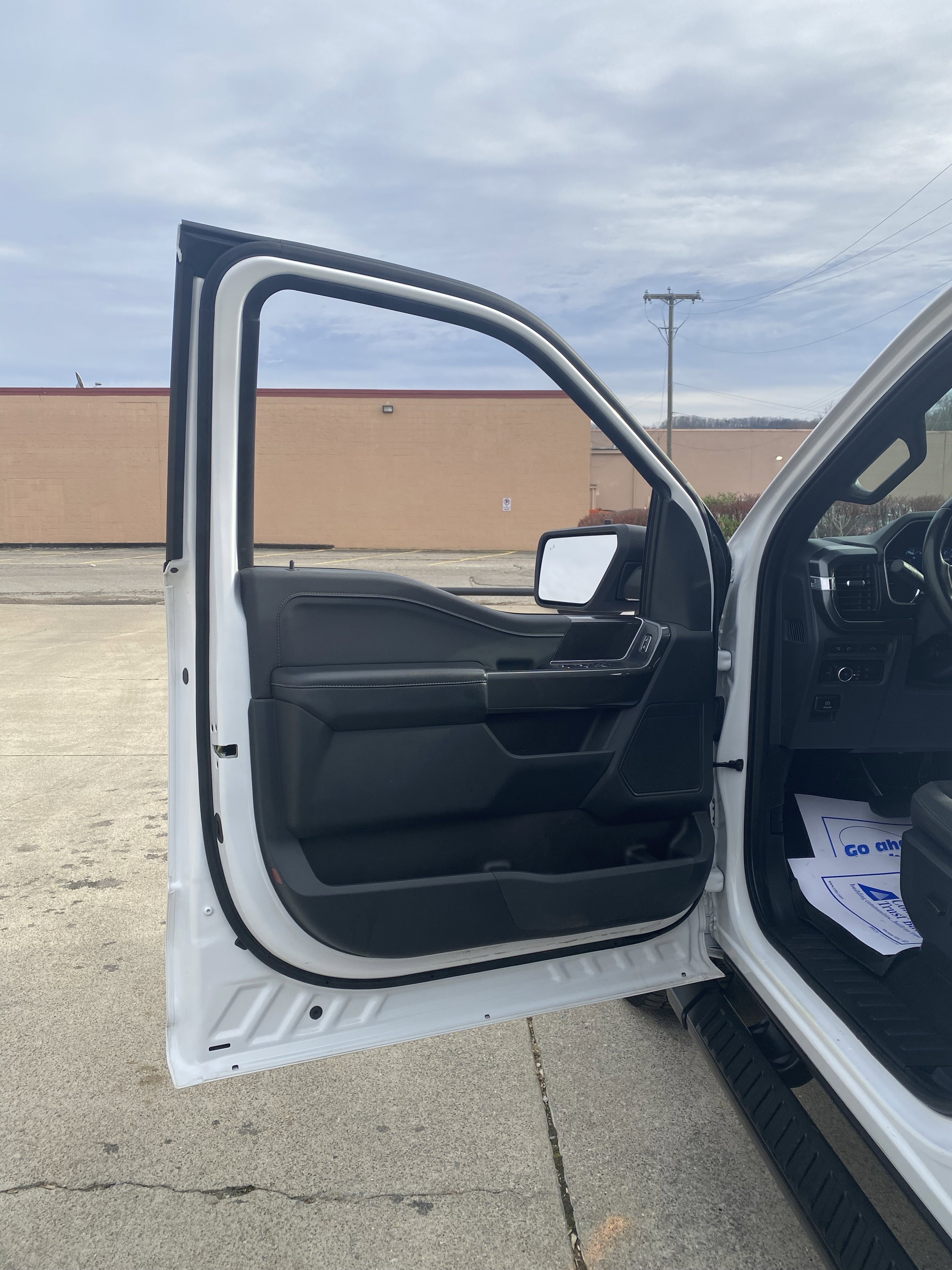 Used 2022 Ford F150 XLT w/ Equipment Group 302A High image 3