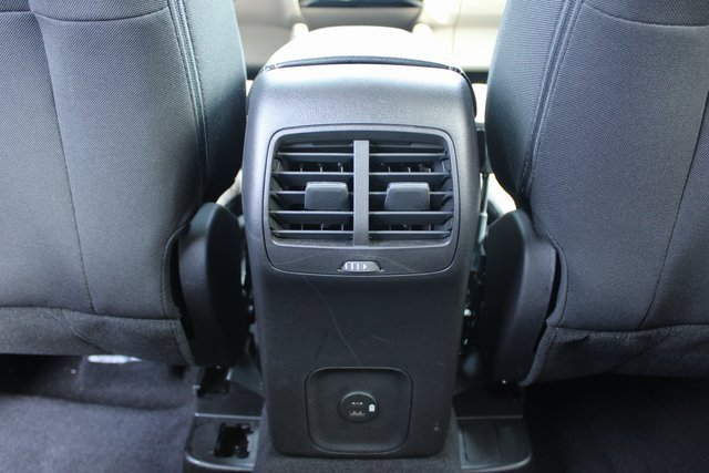 Used 2022 Ford Escape SE w/ Cold Weather Package image 33