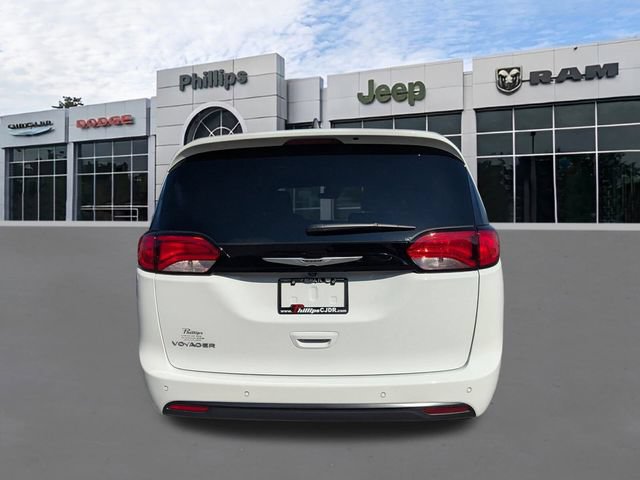 New 2026 Chrysler Voyager LX FWD image 5