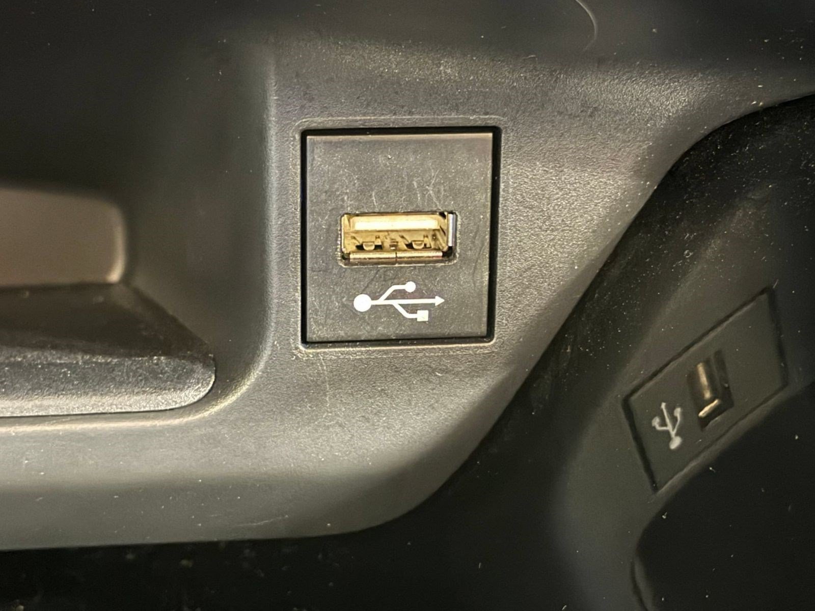 Used 2021 Toyota C-HR Nightshade FWD image 27