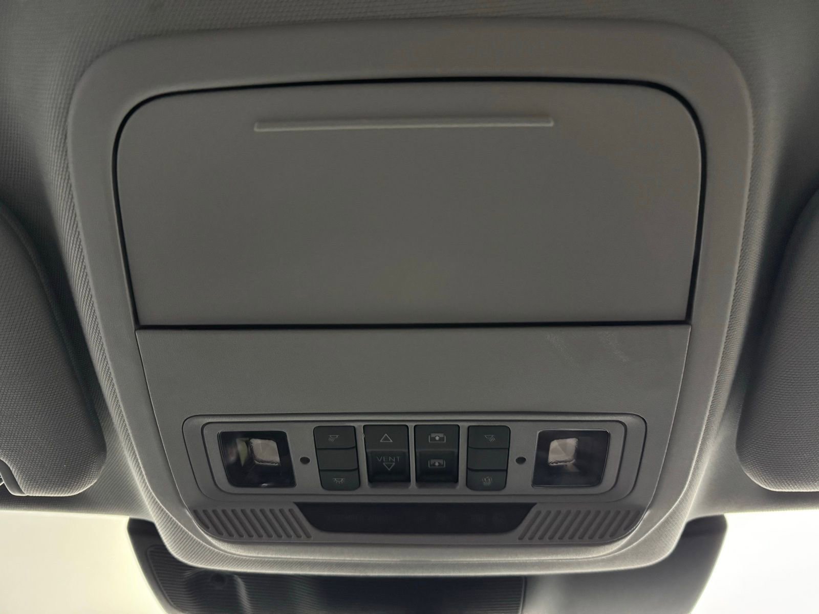 Used 2020 Ford Explorer Limited w/ Equipment Group 310A image 26