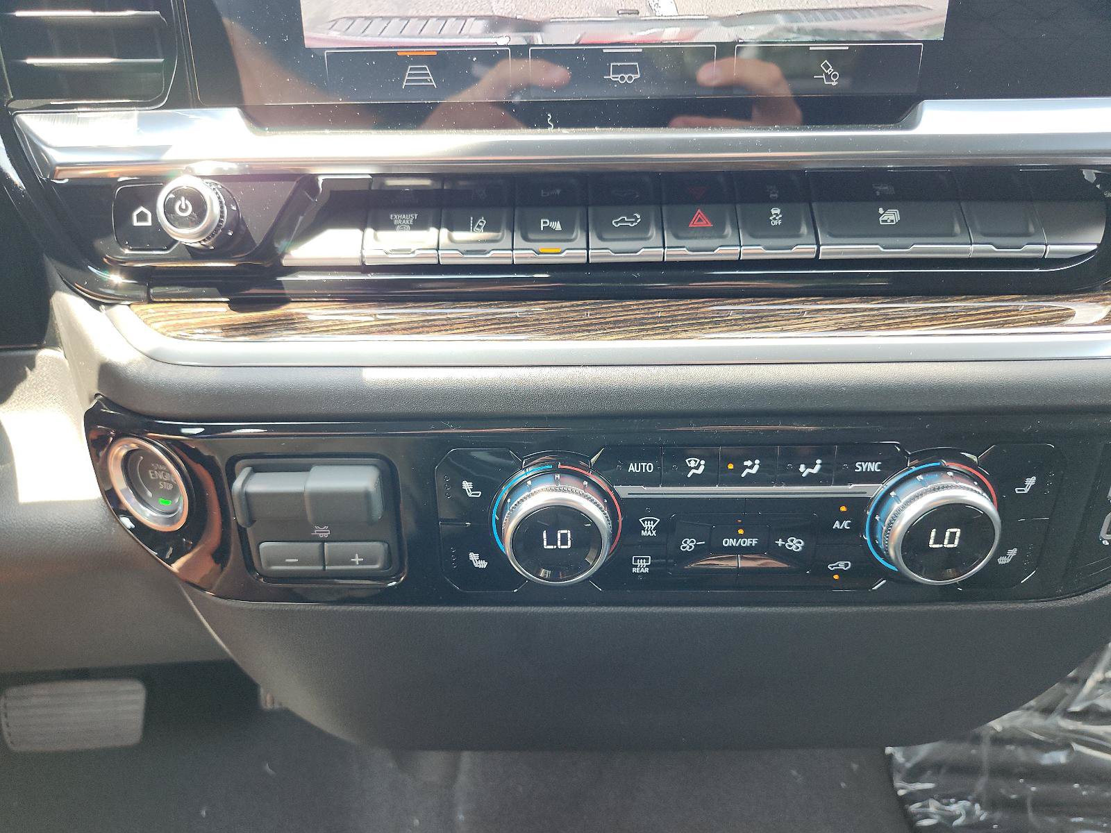 New 2026 GMC Sierra 3500 SLE AWD/4WD image 16