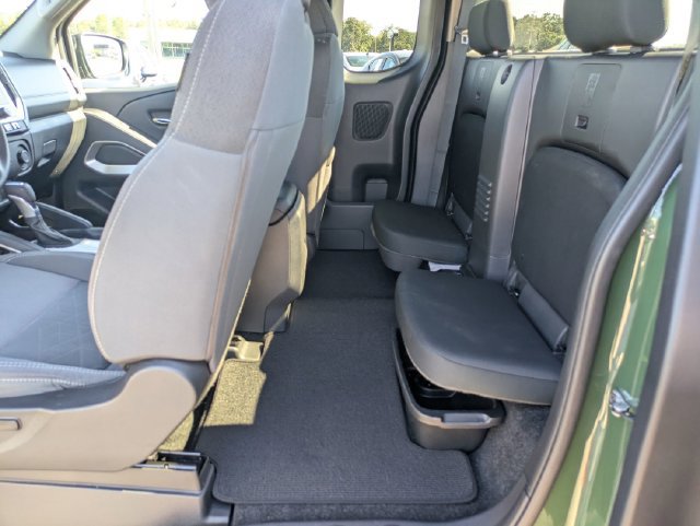 Used 2025 Nissan Frontier SV RWD image 23
