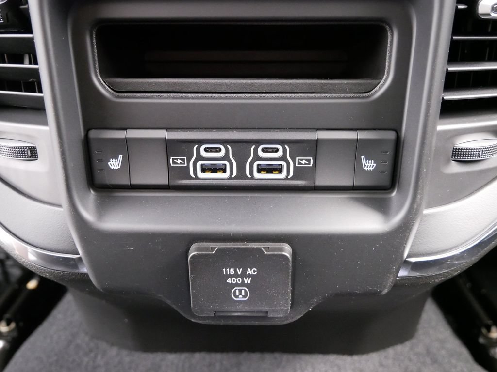 New 2026 RAM 3500 Laramie AWD/4WD image 16