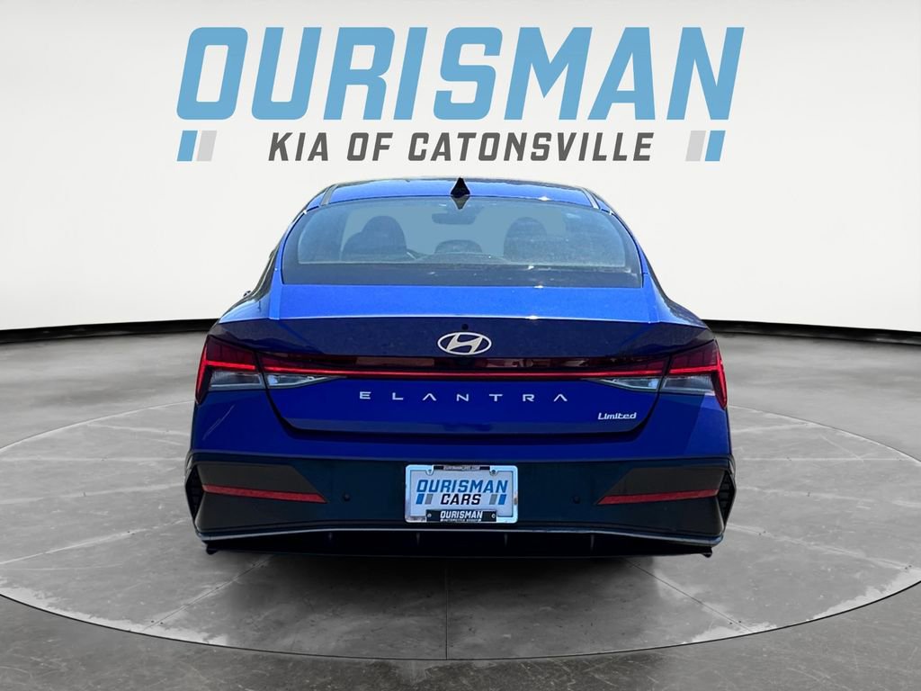 Used 2024 Hyundai Elantra Limited FWD image 5