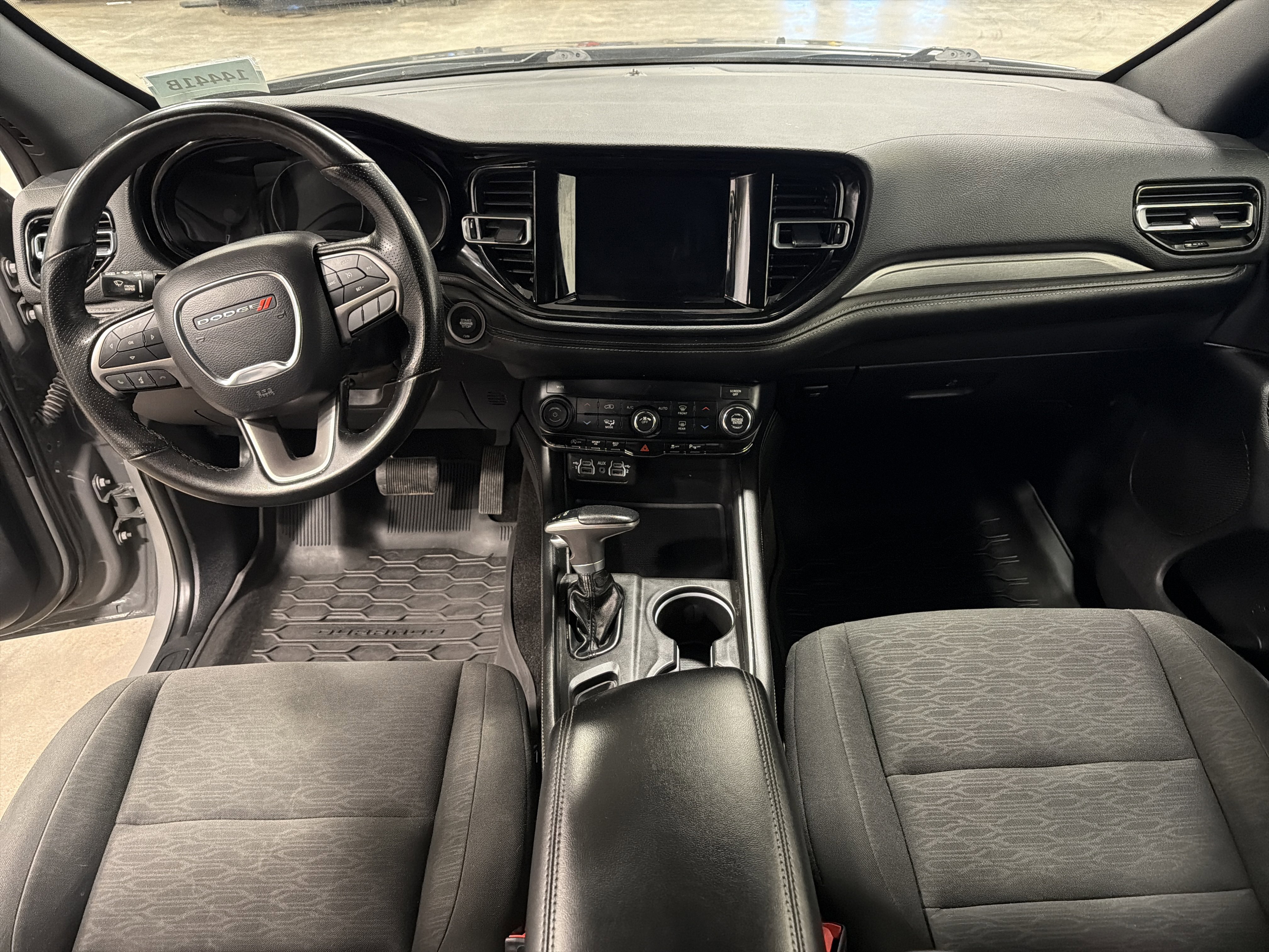 Used 2022 Dodge Durango SXT w/ Blacktop Package image 4