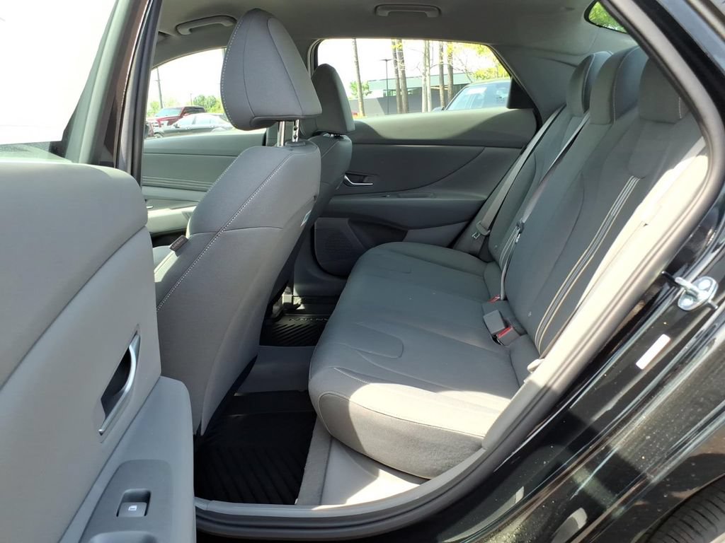 New 2026 Hyundai Elantra Sport FWD image 10