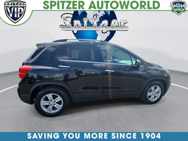 Used 2020 Chevrolet Trax LT w/ LT Convenience Package FWD image 1