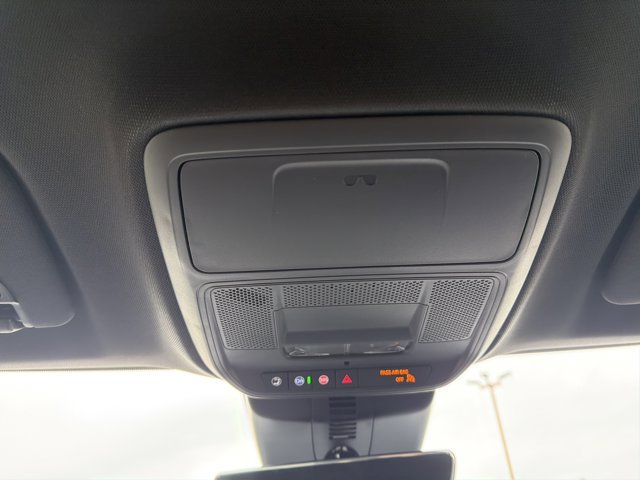 New 2026 Chevrolet Traverse LT w/ Driver Confidence Package image 20